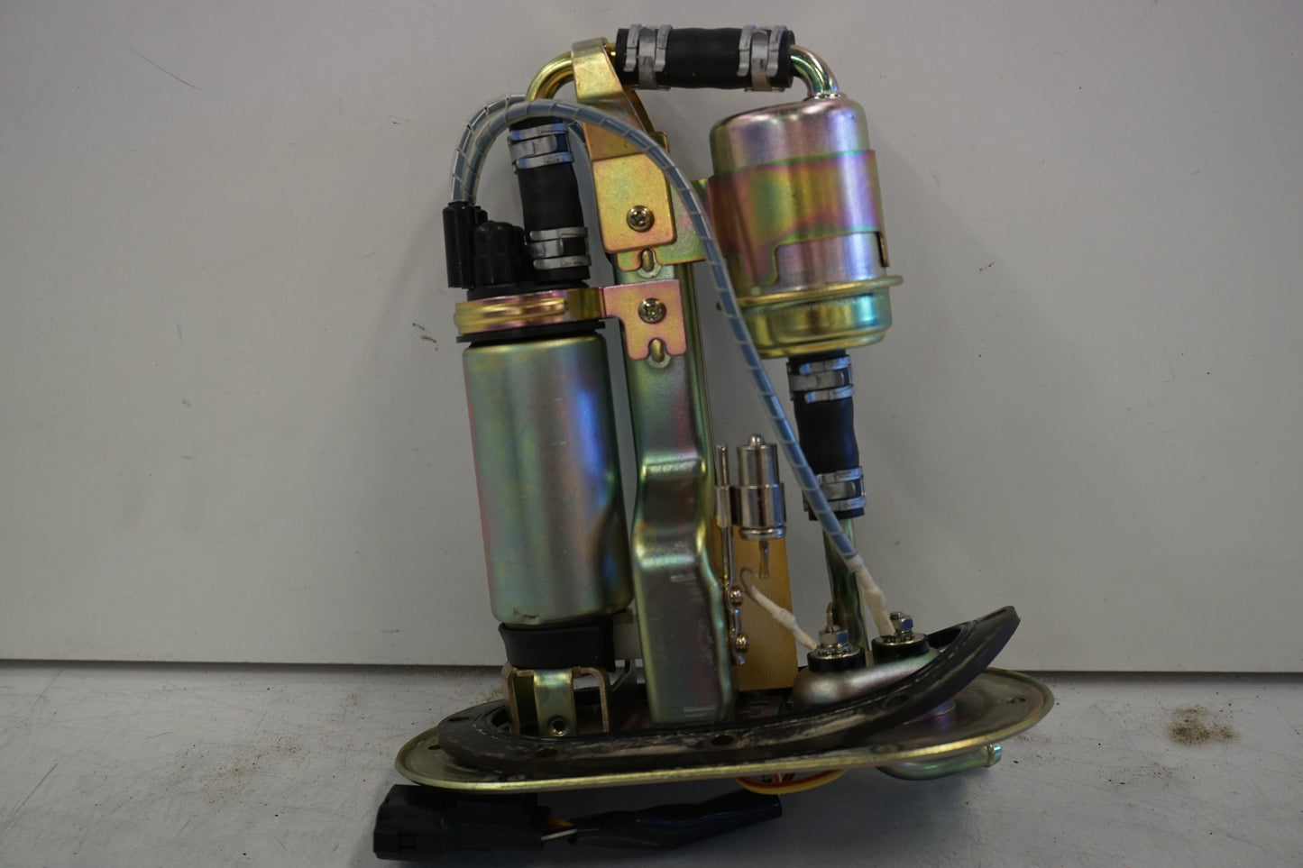 Framsidan på Bensinpump insprut från en Kawasaki ZX-12R -2001 motorcykel.