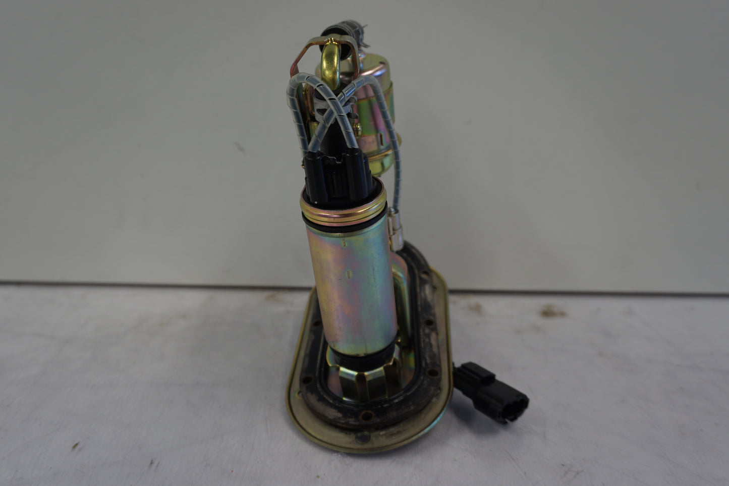 Vänster sida på Bensinpump insprut från en Kawasaki ZX-12R -2001 motorcykel.