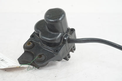 Snett uppifrån på Avgasspjällmotor från en Yamaha YZF 1000 R1 -1998 motorcykel.