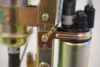 Extrabild7 på Bensinpump insprut från en Kawasaki ZX-12R -2001 motorcykel.