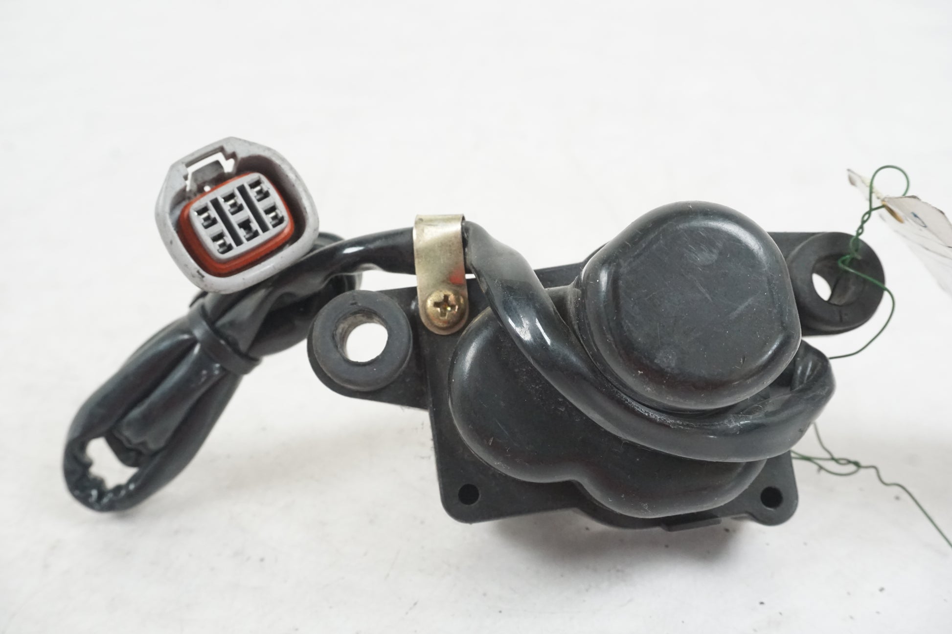 Höger sida på Avgasspjällmotor från en Yamaha FZR 1000 -1993 motorcykel.