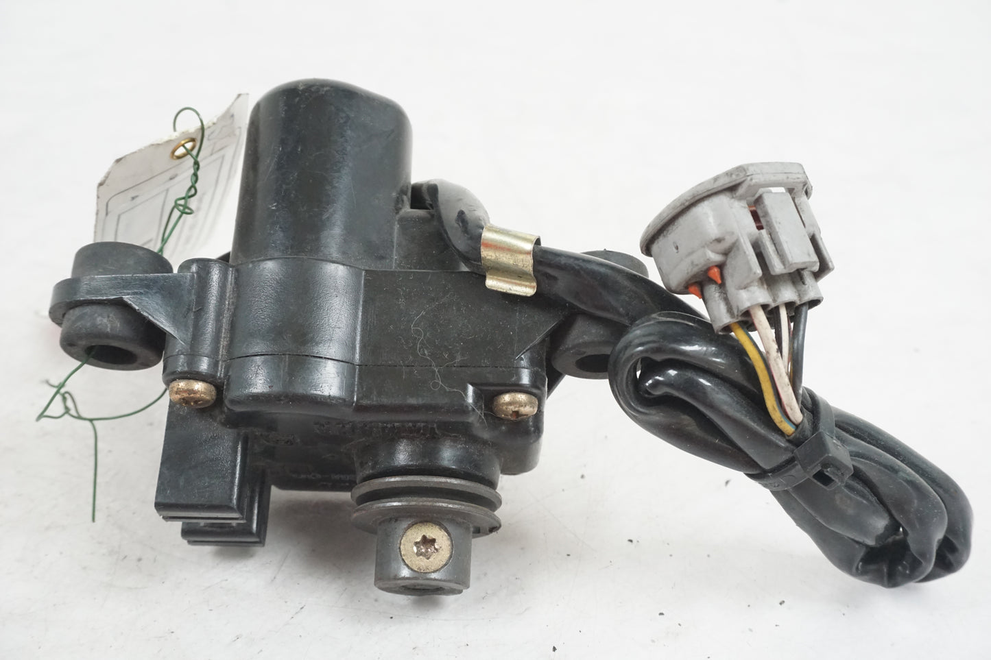 Vänster sida på Avgasspjällmotor från en Yamaha FZR 1000 -1993 motorcykel.