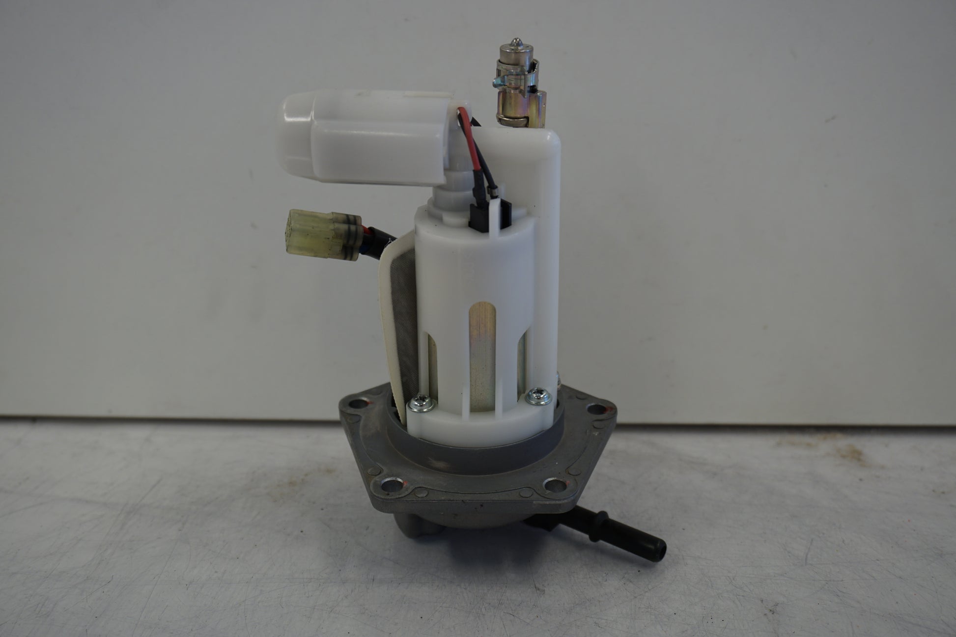 Framsidan på Bensinpump insprut från en Kawasaki ER-6F -2007 motorcykel.