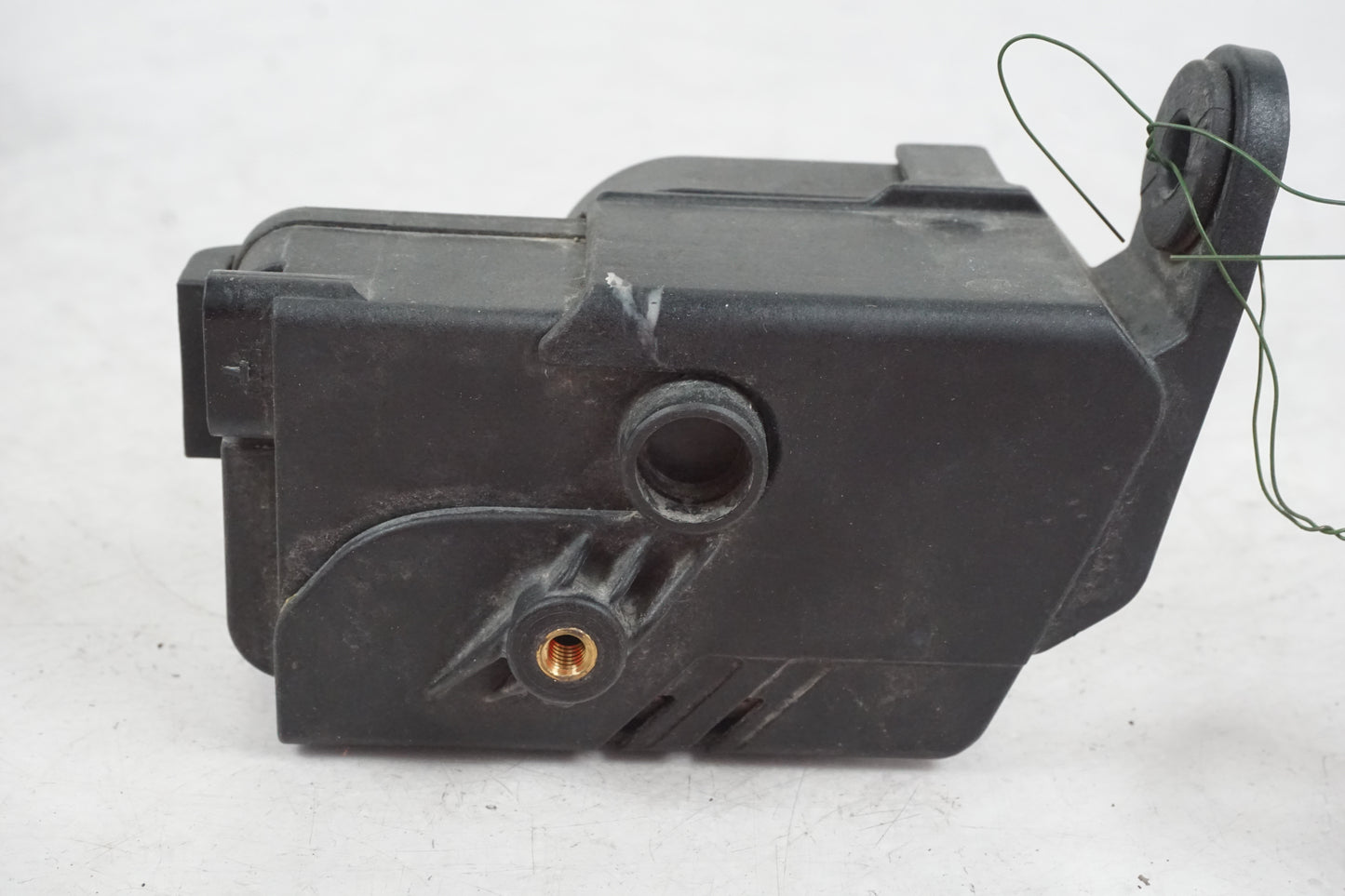 Framsidan på Avgasspjällmotor från en BMW R 1200 RT -2011 motorcykel.