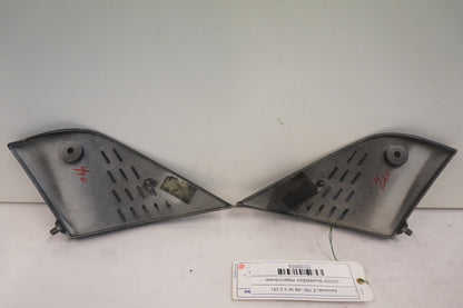 Baksidan på Skyddskåpor från en Kawasaki Z 750 -2008 motorcykel.