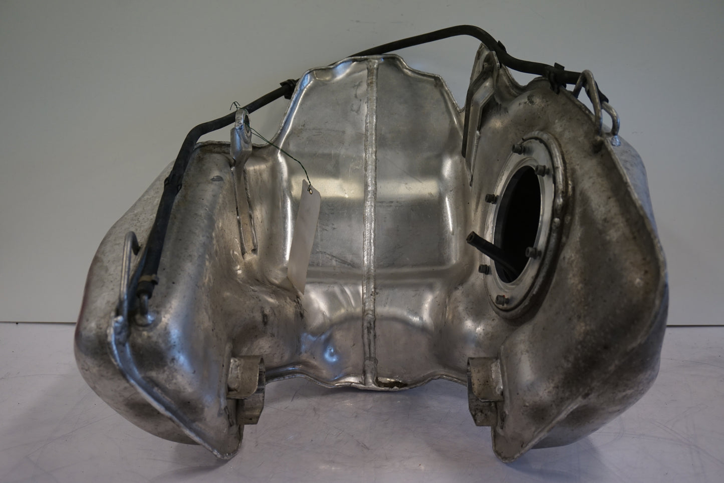 Extrabild3 på Bensintank från en BMW R 1100 S -1999 motorcykel.