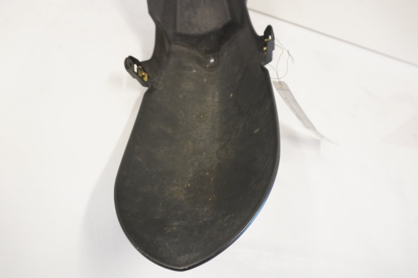 Höger sida på Framskärm från en BMW K 1200 R -2006 motorcykel.