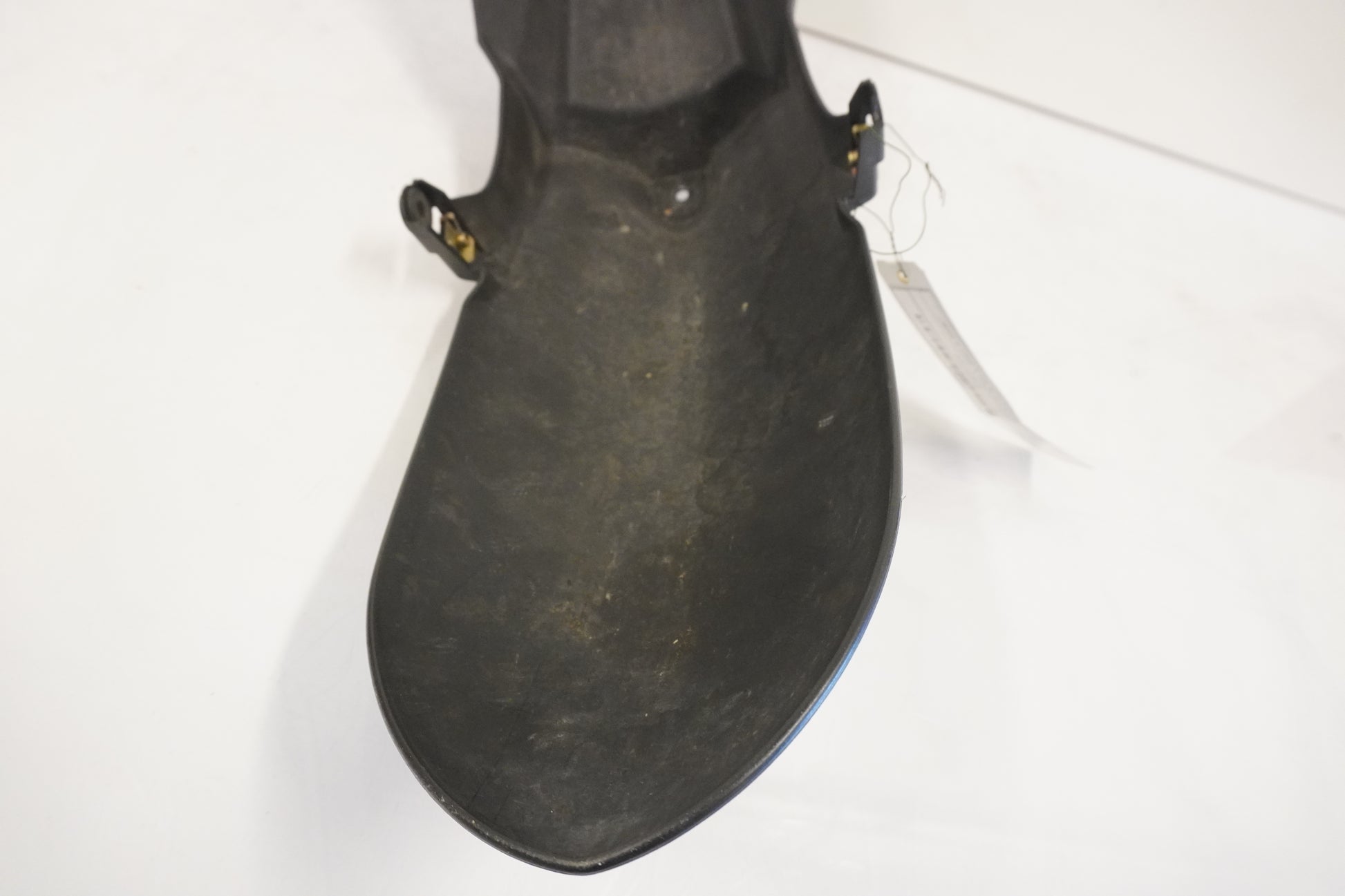 Höger sida på Framskärm från en BMW K 1200 R -2006 motorcykel.