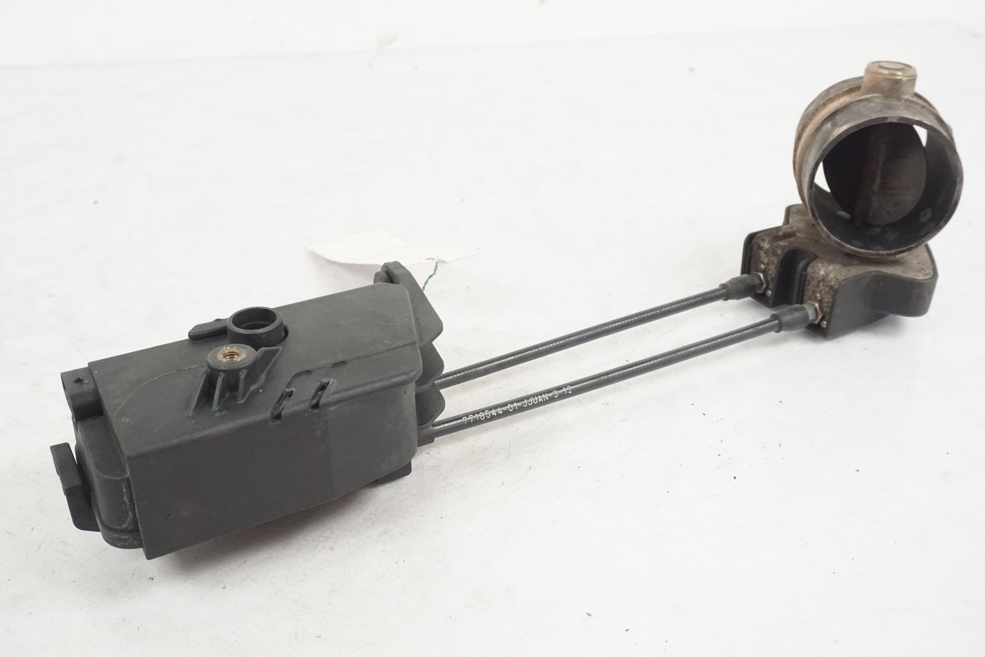 Extrabild2 på Avgasspjällmotor från en BMW R 1200 GSA -2012 motorcykel.