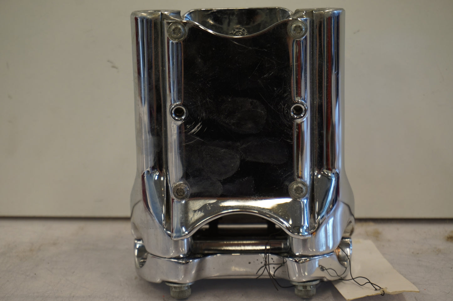 Höger sida på Styrfäste från en H-D Sportster 1200 XL1200C -1999 motorcykel.