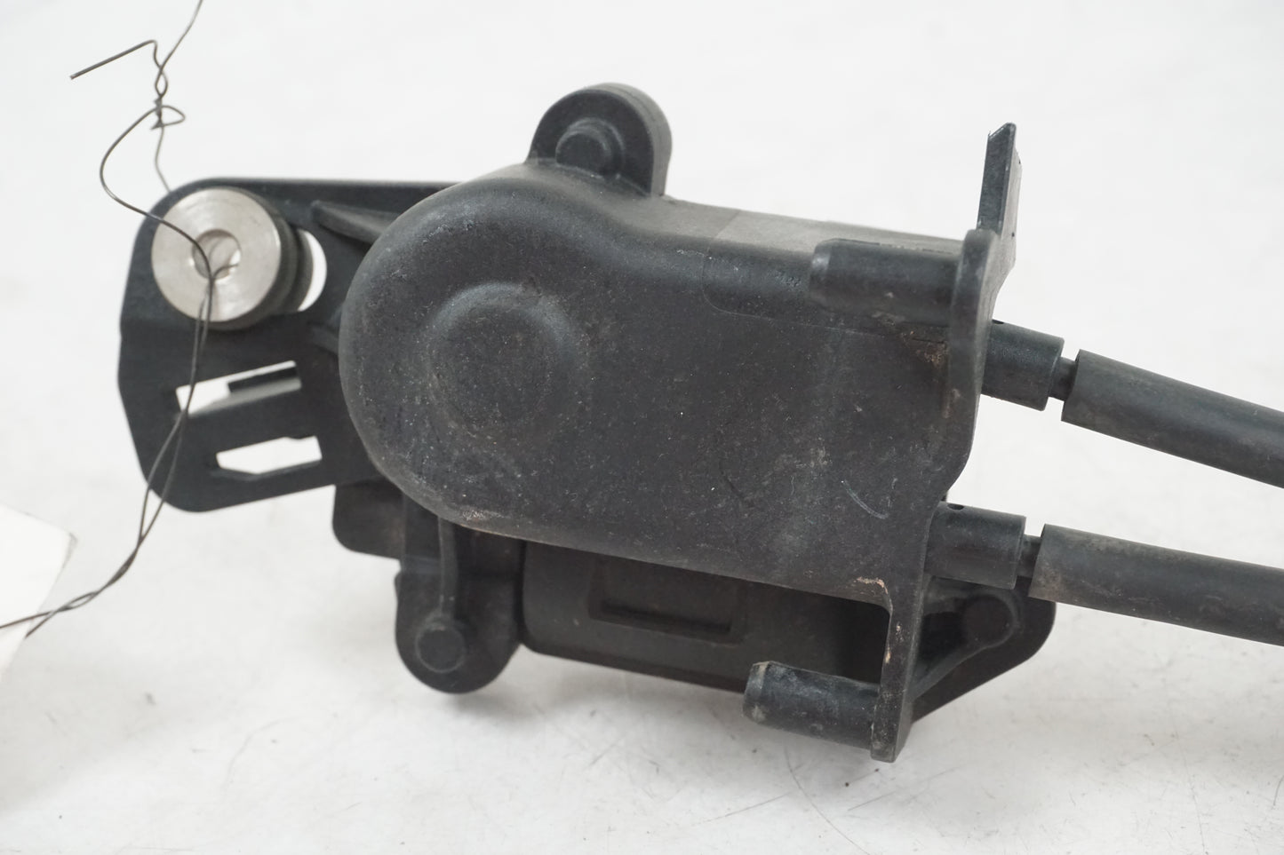 Baksidan på Avgasspjällmotor från en BMW R 1200 RS -2015 motorcykel.