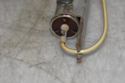 Vänster sida på Bensintankgivare från en Yamaha YZF 1000 R -1997 motorcykel.