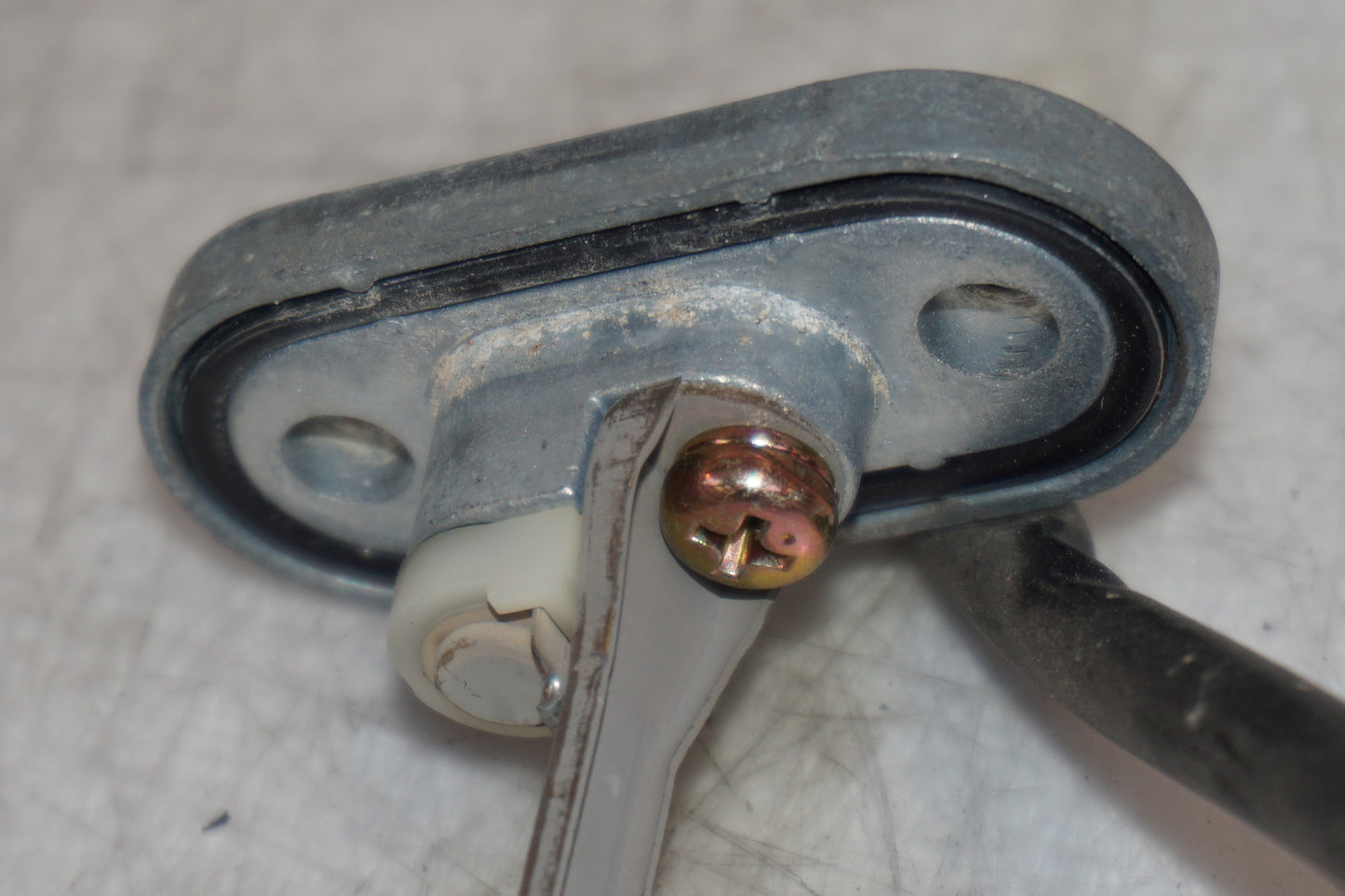 Extrabild1 på Bensintankgivare från en Yamaha YZF 1000 R -1997 motorcykel.