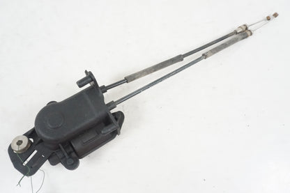 Framsidan på Avgasspjällmotor från en BMW R 1200 GSA -2014 motorcykel.