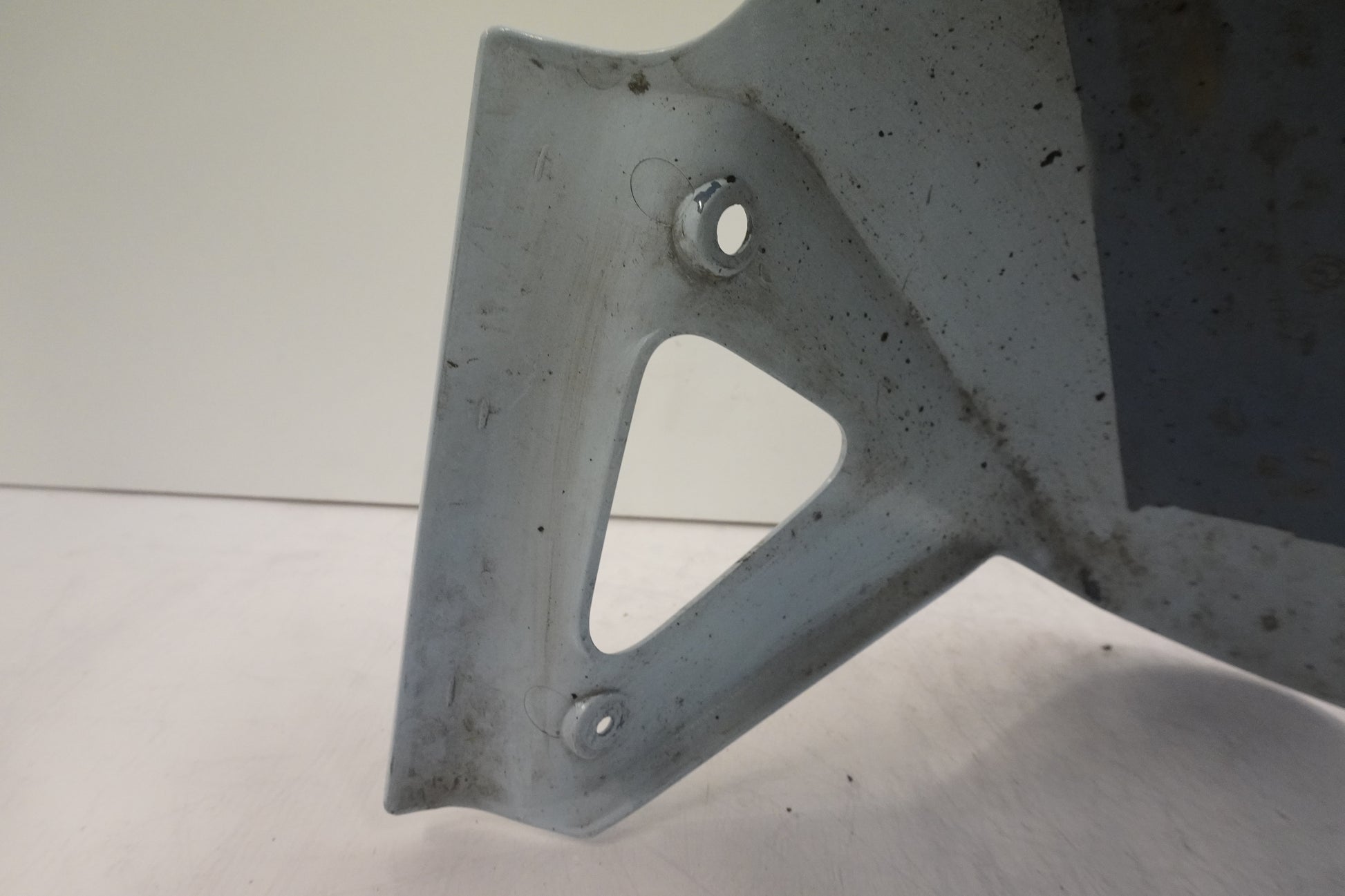 Vänster sida på Framskärm från en BMW F 650 CS -2002 motorcykel.