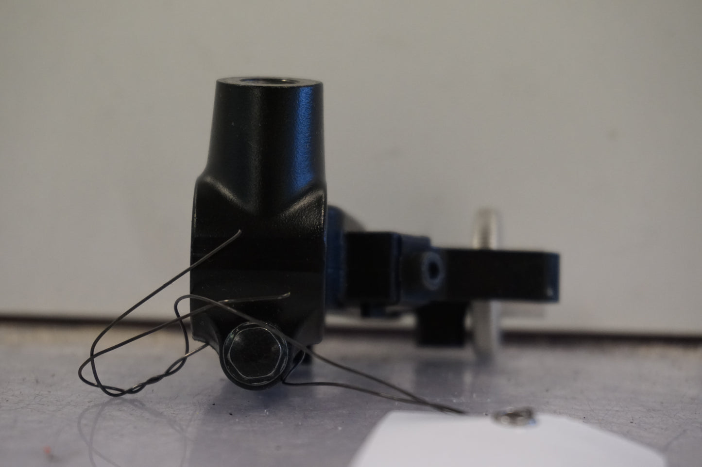 Baksidan på Kopplingsklo från en Yamaha MT-10 -2022 motorcykel.