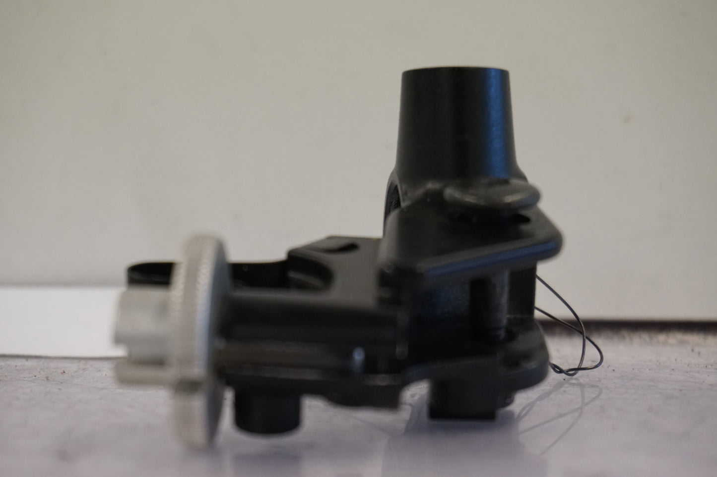 Vänster sida på Kopplingsklo från en Yamaha MT-10 -2022 motorcykel.