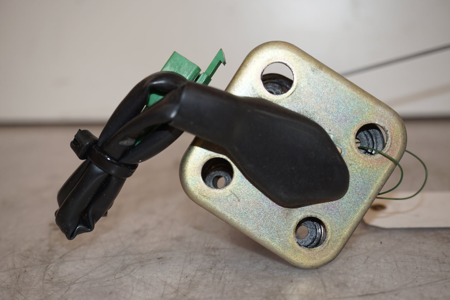 Höger sida på Bensintankgivare från en Yamaha XJR 1300 -2001 motorcykel.