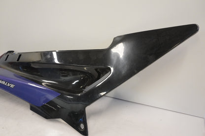 Höger sida på Bakvinge från en Kawasaki ZZR 1100 -1992 motorcykel.