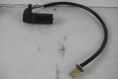 Framsidan på Kamaxelgivare från en Honda CBR 900 RR -2000 motorcykel.