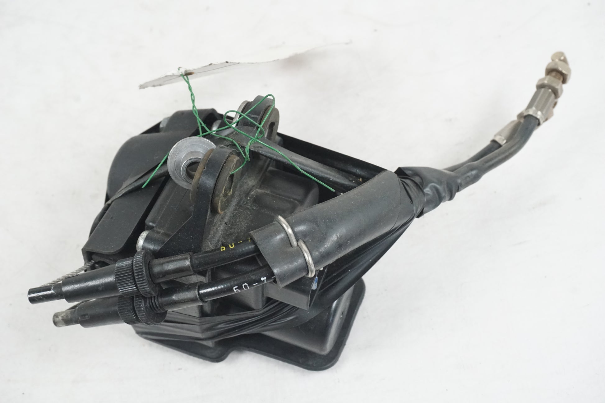 Framsidan på Avgasspjällmotor från en Triumph Daytona 675 -2009 motorcykel.