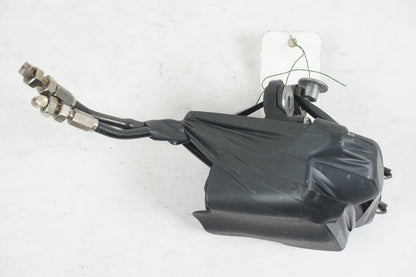 Snett uppifrån på Avgasspjällmotor från en Triumph Daytona 675 -2009 motorcykel.