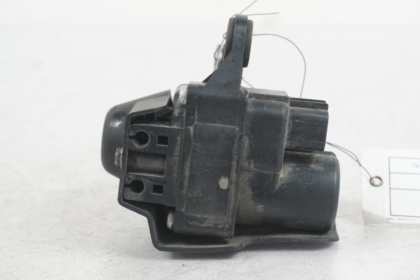 Baksidan på Avgasspjällmotor från en Triumph Daytona 675 -2011 motorcykel.