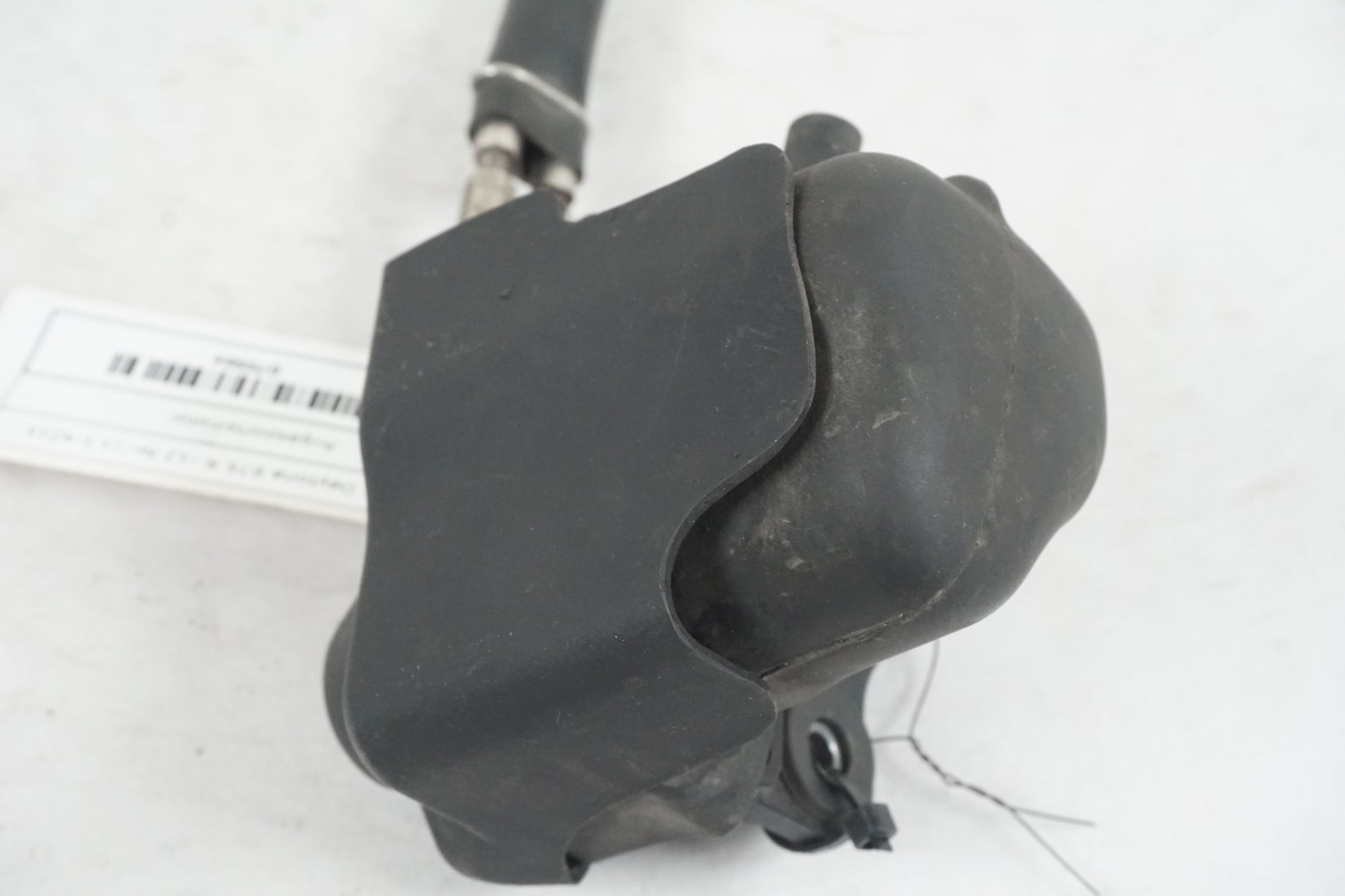 Vänster sida på Avgasspjällmotor från en Triumph Daytona 675 -2012 motorcykel.