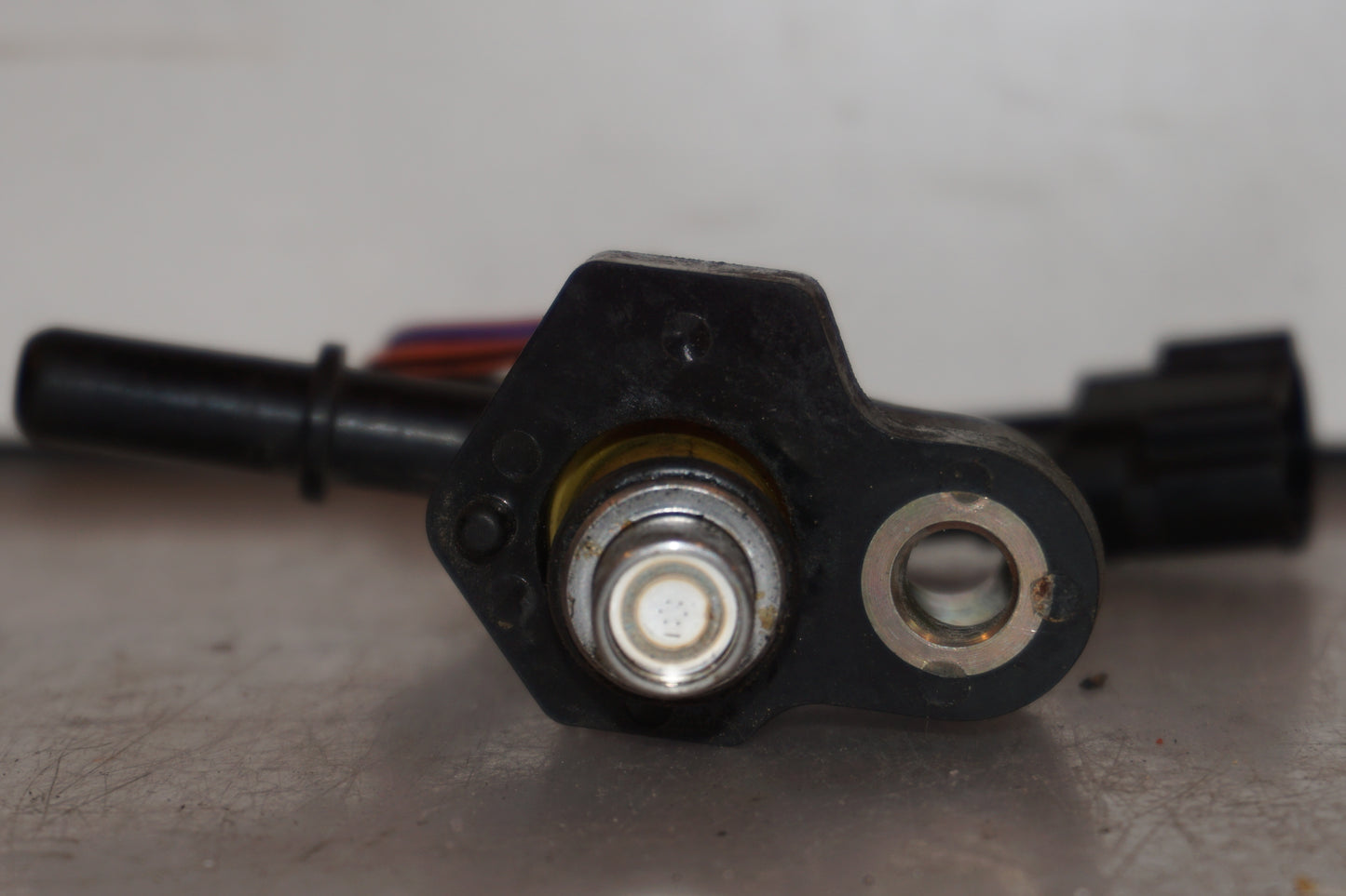 Baksidan på Spridare från en Yamaha YZF-R 125 -2008 motorcykel.