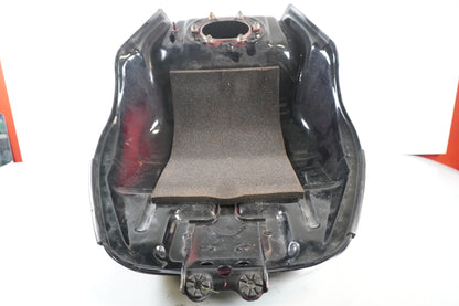 Extrabild3 på Bensintank från en Honda CBR 900 RR -2000 motorcykel.