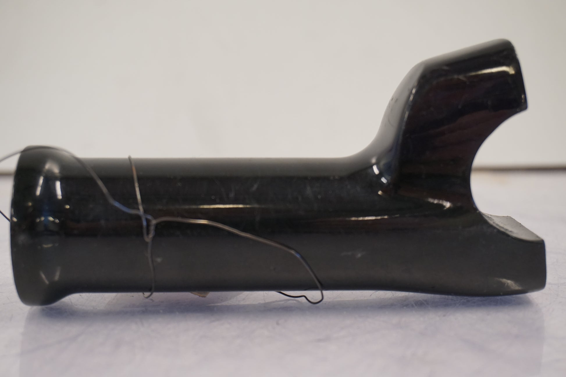 Extrabild3 på Styrfäste från en H-D FXSE -2017 motorcykel.