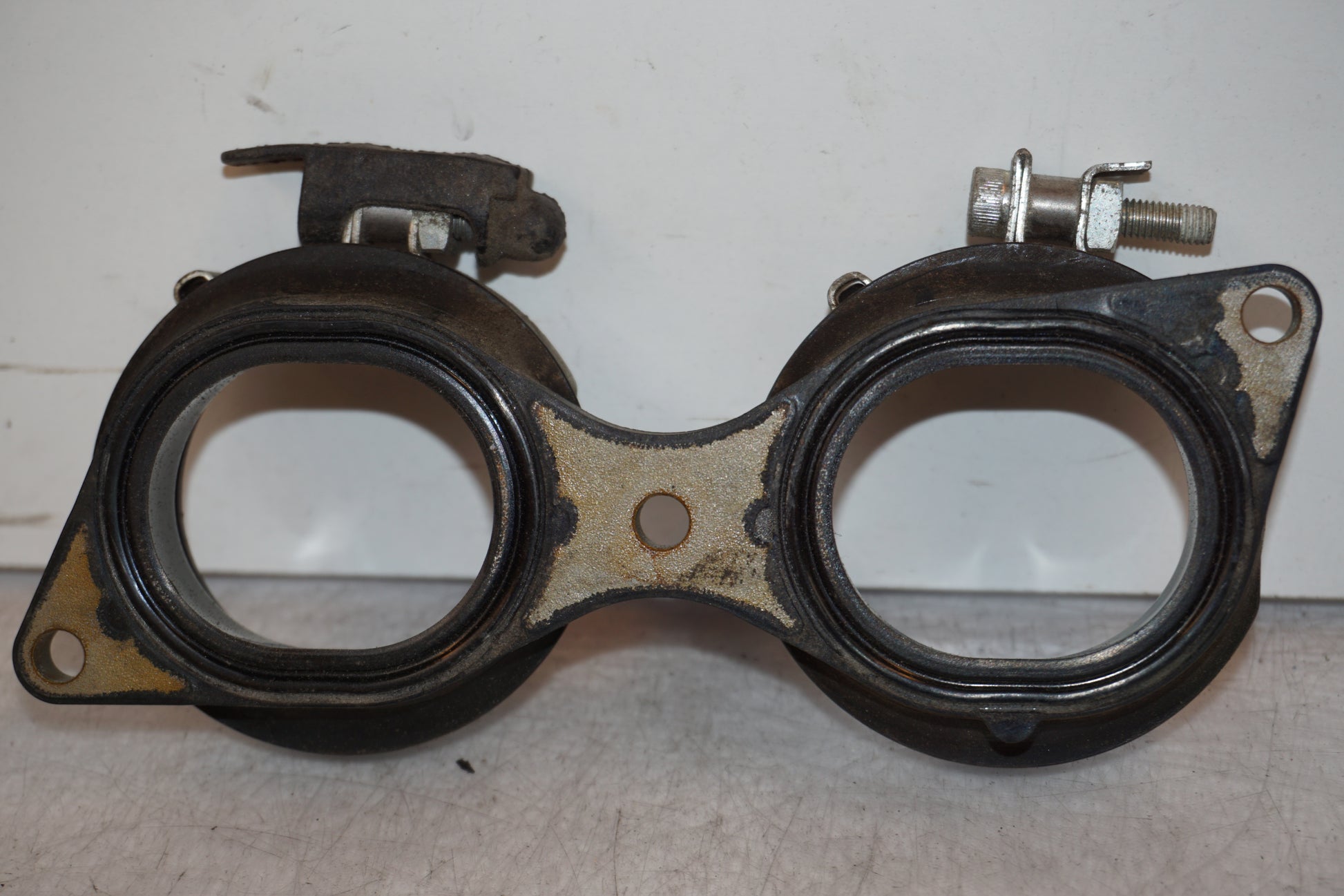 Extrabild2 på Insug från en Yamaha YZF 1000 R1 -2009 motorcykel.