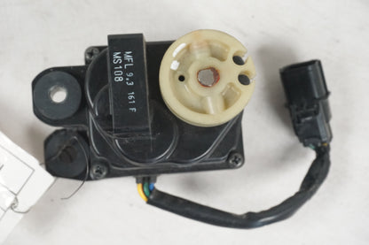 Höger sida på Avgasspjällmotor från en Honda CBR 1000 RR -2009 motorcykel.