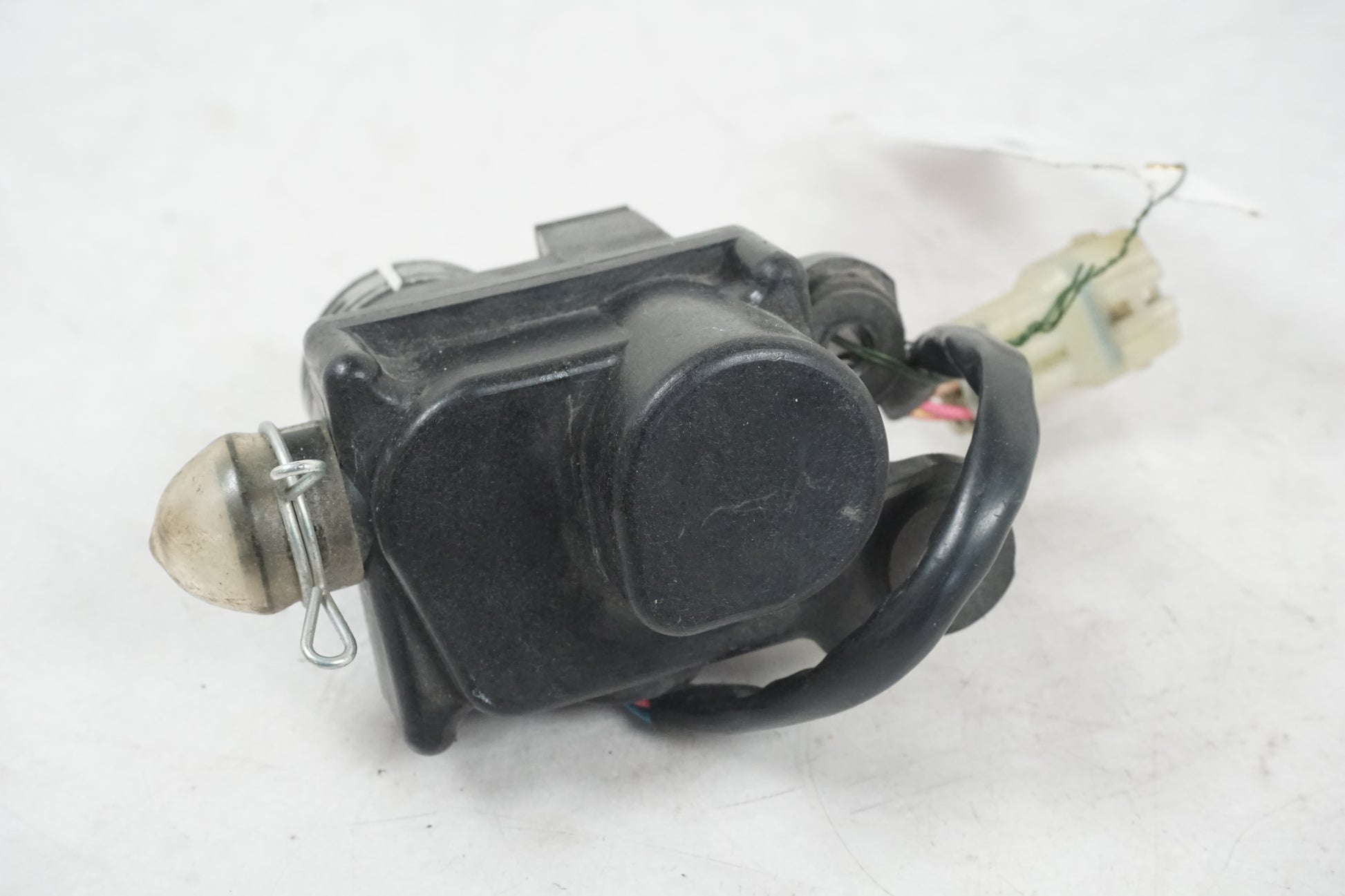 Höger sida på Avgasspjällmotor från en Honda CBR 1000 RR -2005 motorcykel.