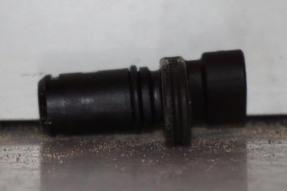 Baksidan på Hastighetsgivare från en H-D Dyna Street Bob FXDB/I -2007 motorcykel.