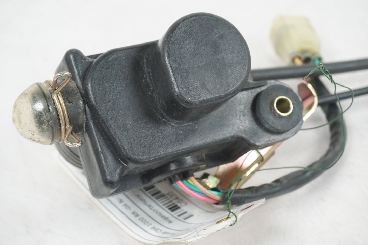 Vänster sida på Avgasspjällmotor från en Honda CBR 1000 RR -2004 motorcykel.