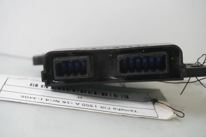 Höger sida på El från en Yamaha FJR 1300 -2016 motorcykel.