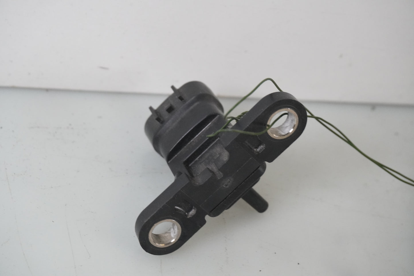 Framsidan på Luftsensor från en Yamaha TDM 900 -2008 motorcykel.