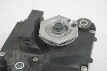 Baksidan på Avgasspjällmotor från en Kawasaki ZX-10R -2008 motorcykel.