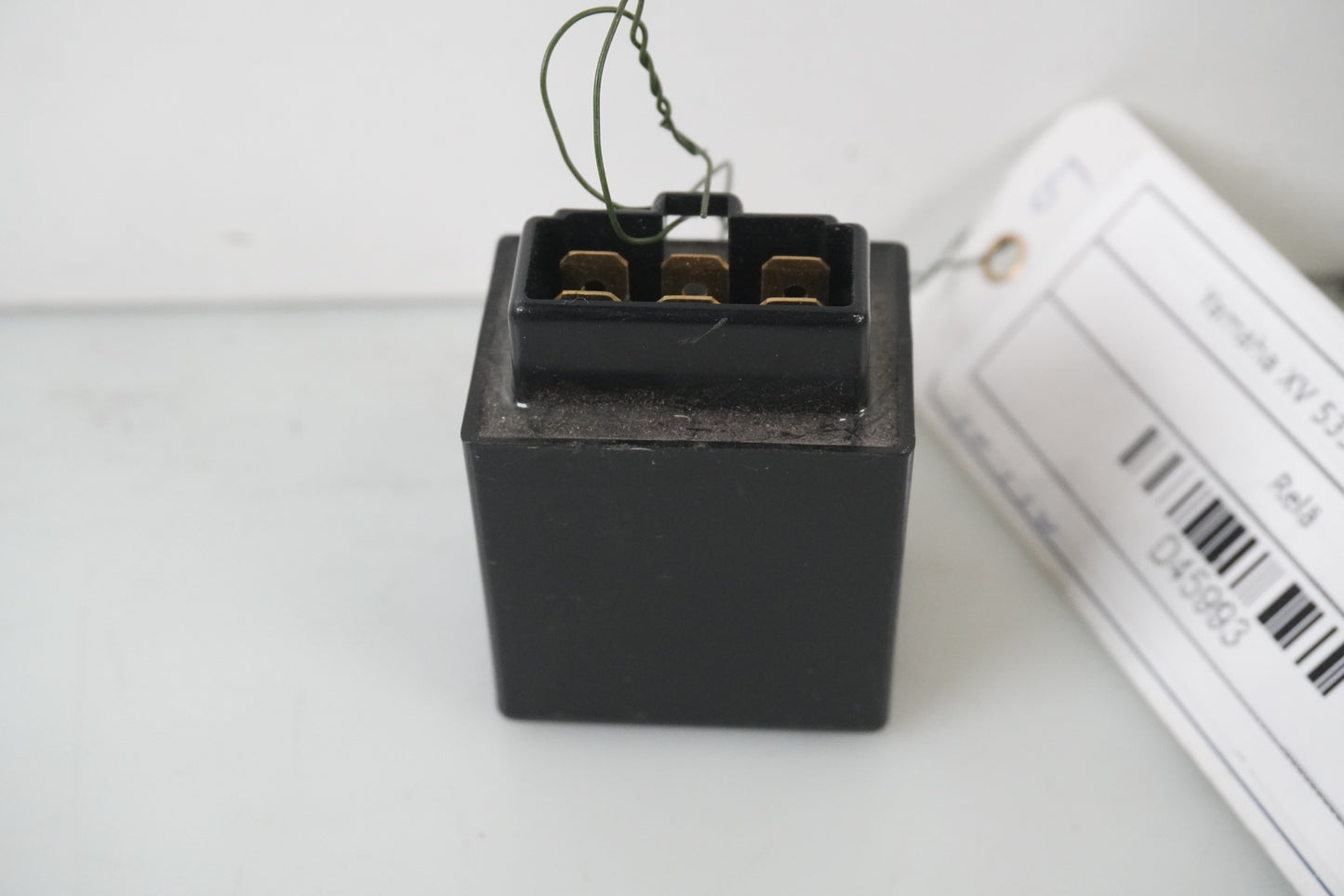 Framsidan på Relä från en Yamaha XV 535 -1988 motorcykel.