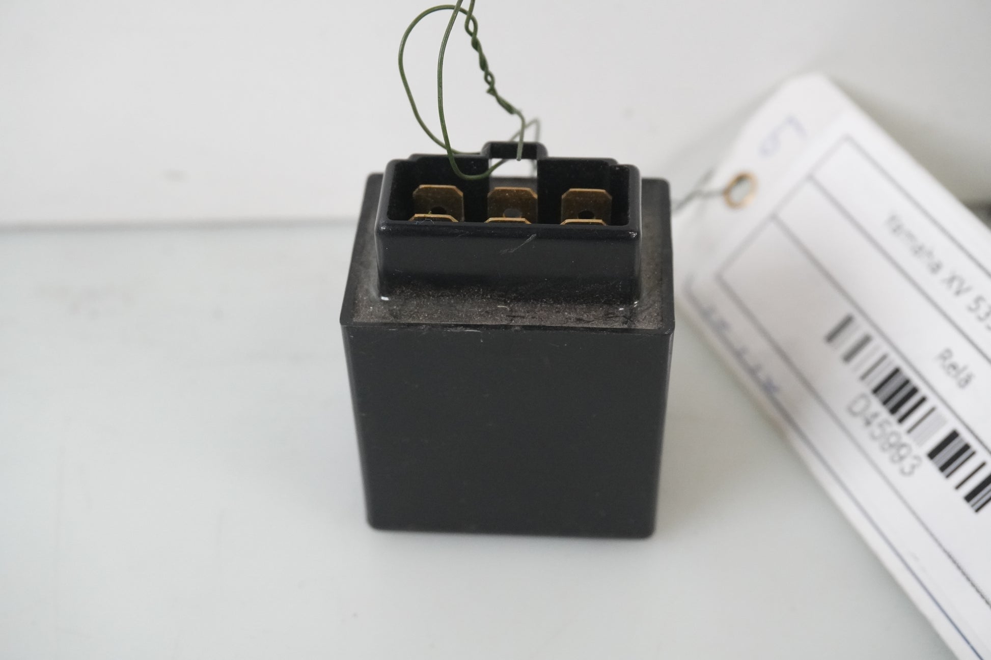 Framsidan på Relä från en Yamaha XV 535 -1988 motorcykel.