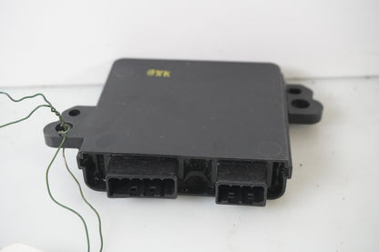 Framsidan på Strålkastarrelä från en Yamaha MT-09 Tracer -2016 motorcykel.