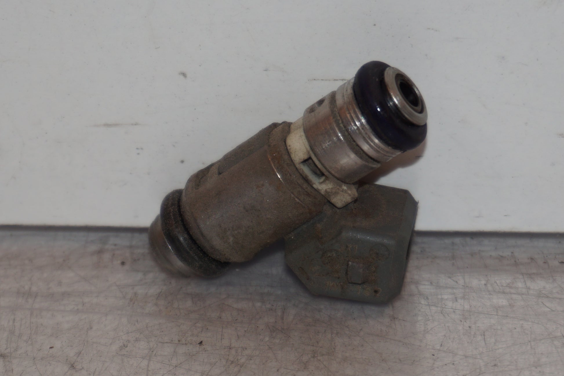 Framsidan på Spridare från en Aprilia RSV 1000 -2010 motorcykel.