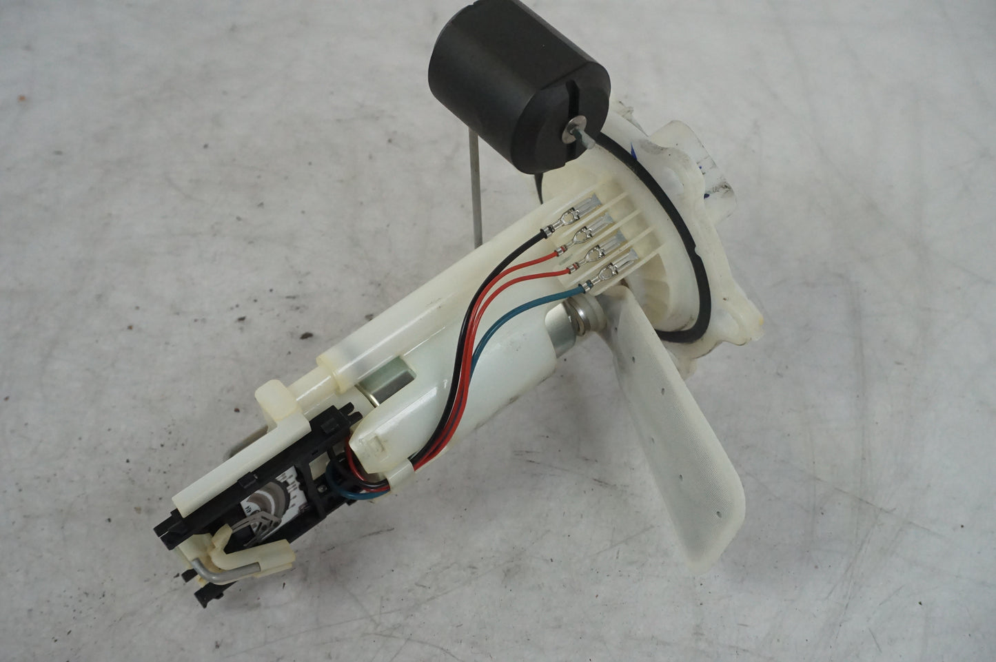 Bensiinipumppu ruiskutus