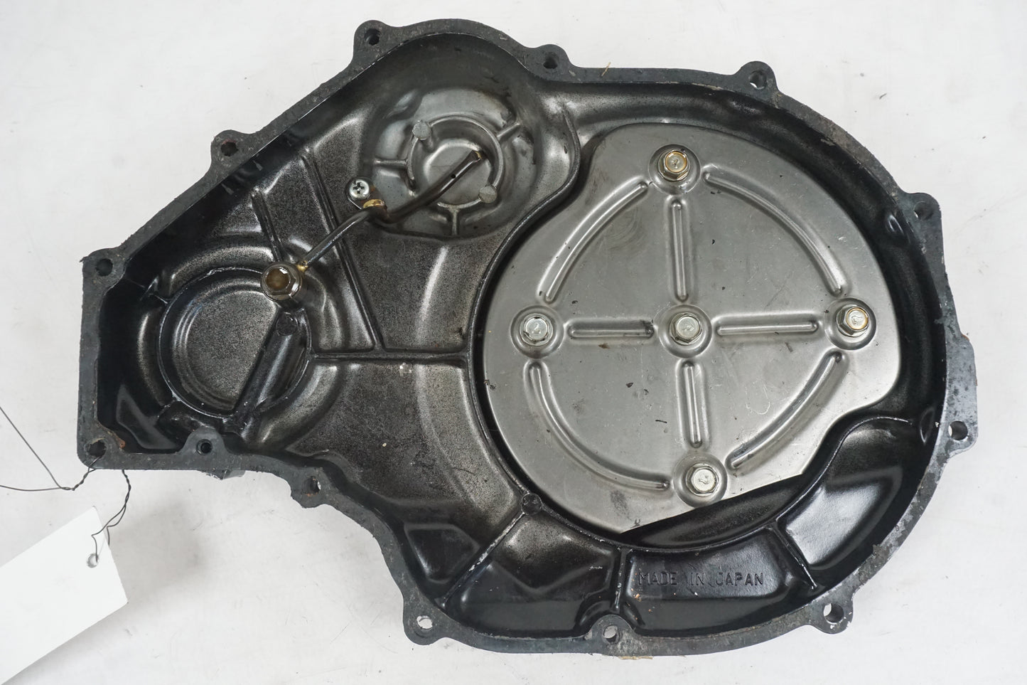 Extrabild1 på Transmissionskåpa från en Kawasaki GPZ 900 -1988 motorcykel.