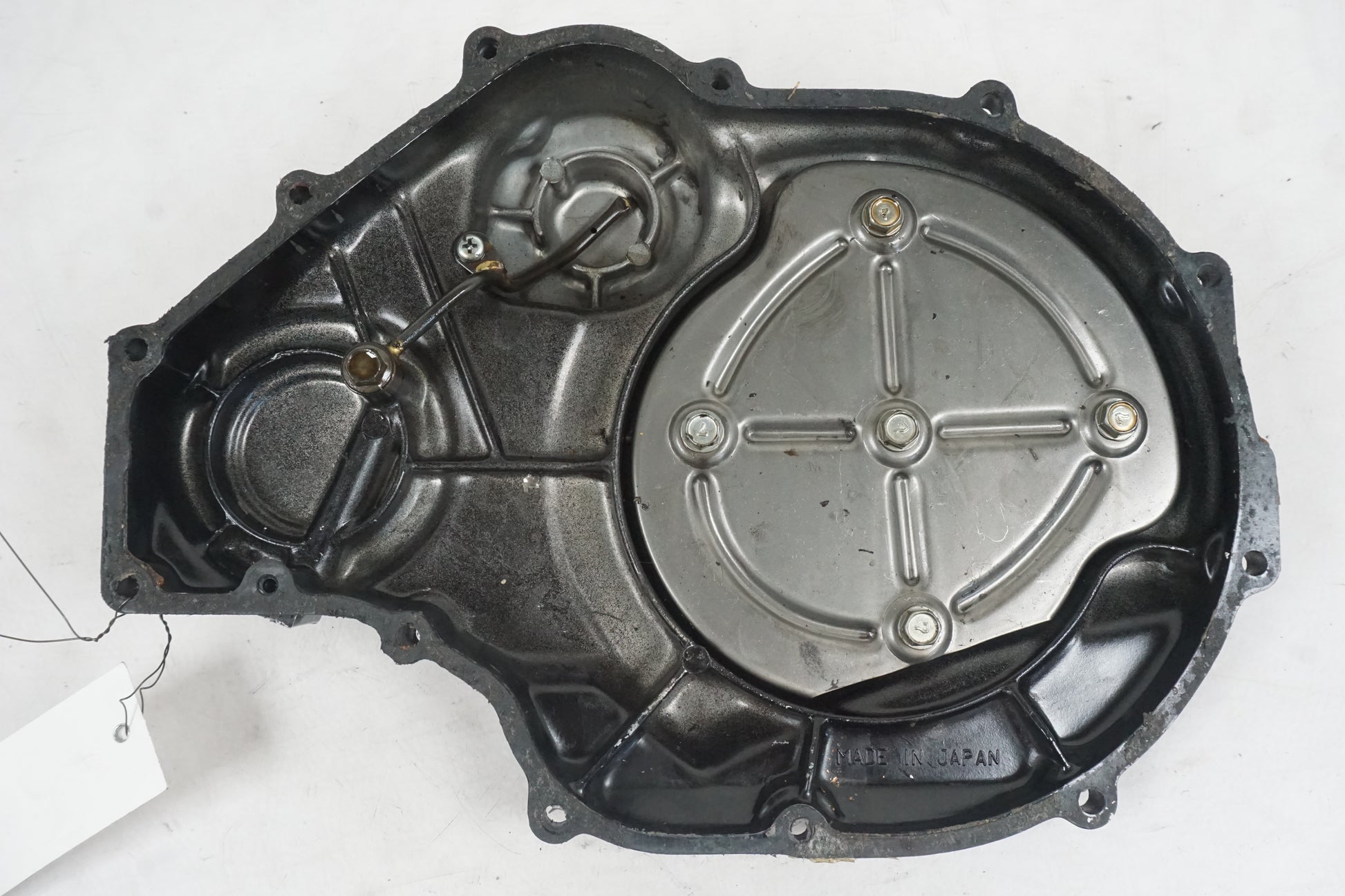 Extrabild1 på Transmissionskåpa från en Kawasaki GPZ 900 -1988 motorcykel.