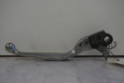 Framsidan på Bromsgrepp från en H-D Dyna Street Bob FXDB/I -2013 motorcykel.