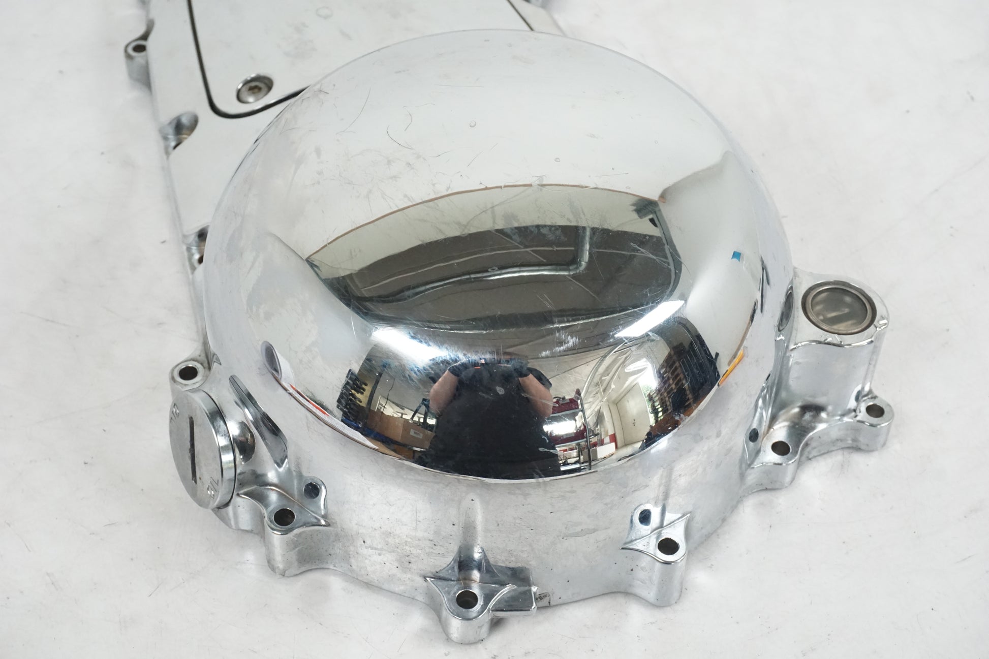 Snett uppifrån på Transmissionskåpa från en Kawasaki VN 1600 Mean Streak -2004 motorcykel.