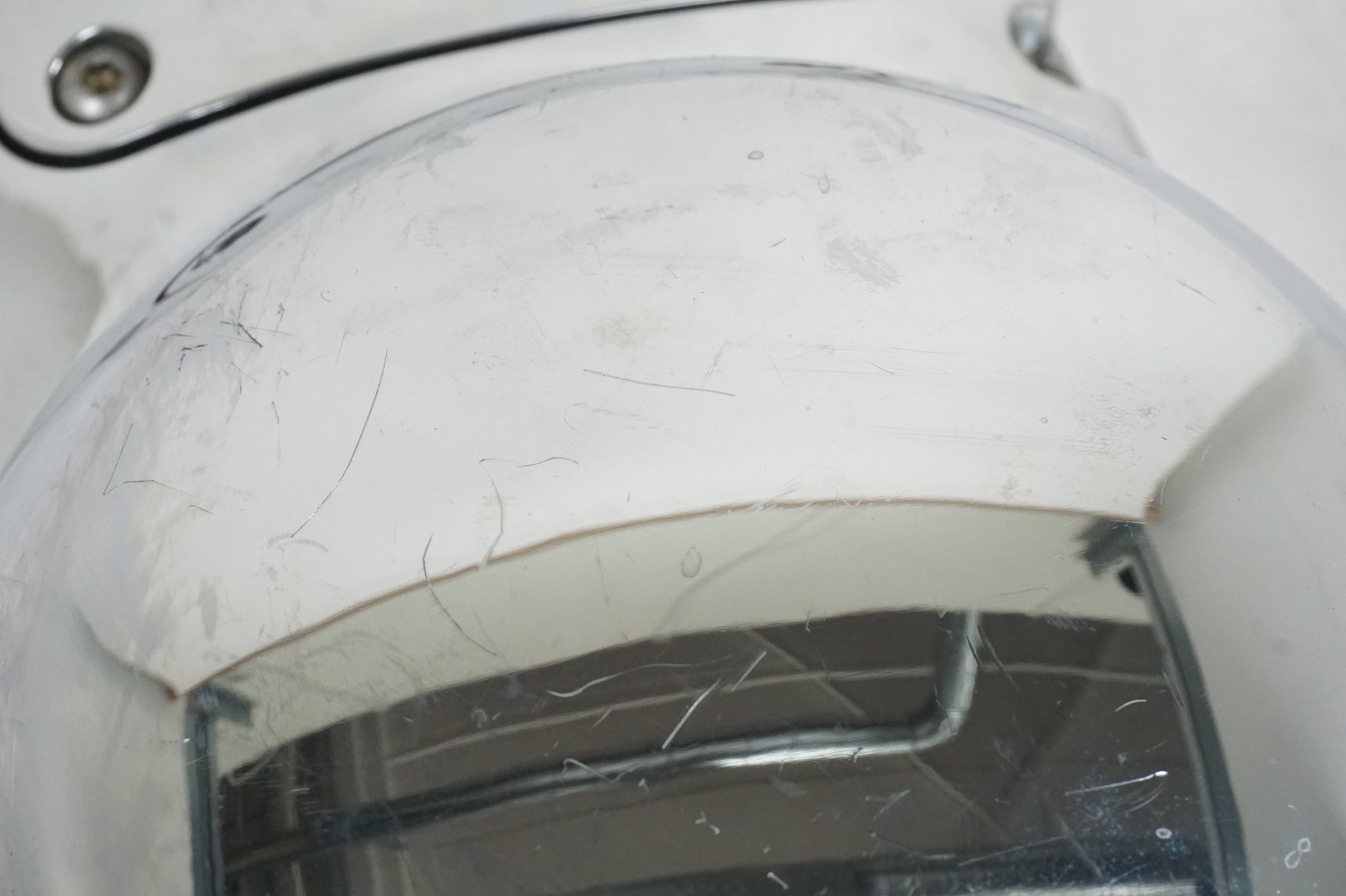 Snett nerifrån på Transmissionskåpa från en Kawasaki VN 1600 Mean Streak -2004 motorcykel.