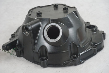 Höger sida på Kopplingskåpa från en Kawasaki Z 1000 -2011 motorcykel.